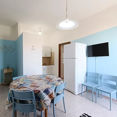 Casa Laura 100m Dalla Sabbia * 리도 마리니