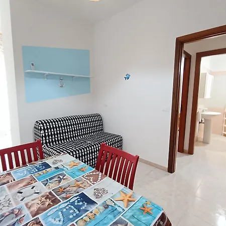 Casa Laura 100m Dalla Sabbia Lägenhet
