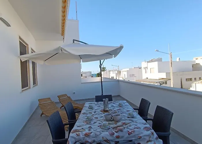 Casa Laura 100m Dalla Sabbia アパート リド・マリーニ